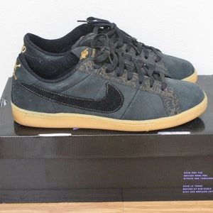 Nike Men’s Air Classic SB Cliche - Black (Size 11)